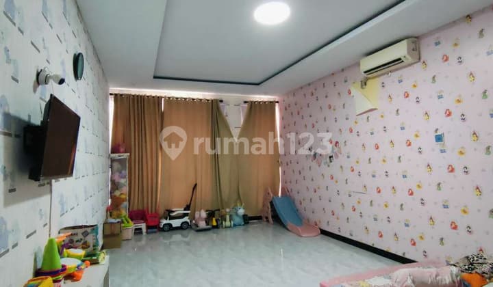 Rumah Jelambar 3 Lantai, Lp241209jan