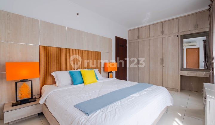 Disewa Rumah 2 Lantai Townhouse Cosmo Park Siap Huni - dekat Thamrin, Grand Indonesia dan Tanah Abang