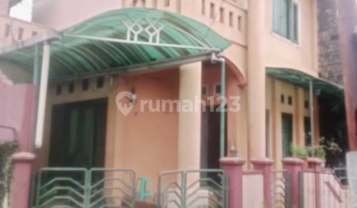 Dijual Rumah 2 Lantai Pasar Rebo Jakarta Timur Semi Furnished - Perlu Renovasi - Harga Nego