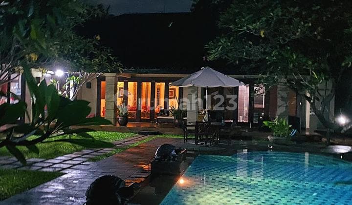 For Sale Luxury House in Kemang with Baii-Inspired Resort Style