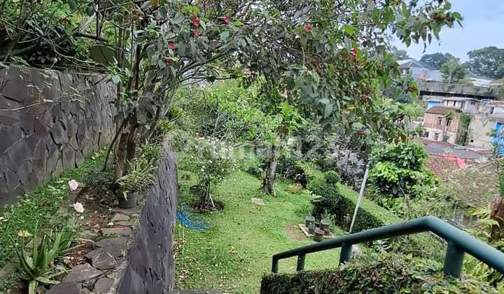 Dijual Rumah Luas Asri Ditengah Kota Bandung Jl Setiabudhi Bandung Kota