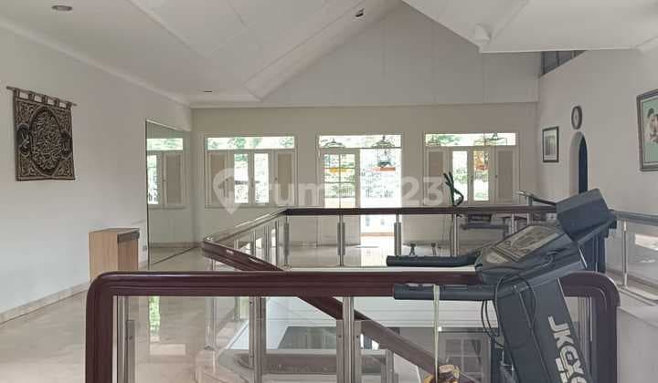 Dijual Rumah Bagus Dua Lantai Luas Lokasi Di Bintaro Sektor Siap Huni Shm