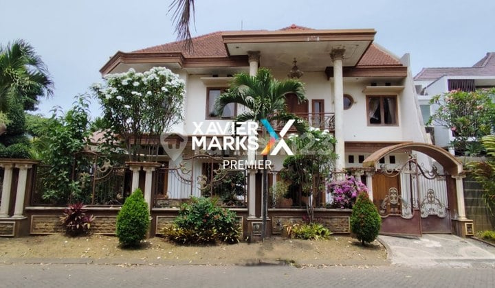 Mewah 2 Lantai Di Boulevard Perumahan Permata Jingga Siap Huni