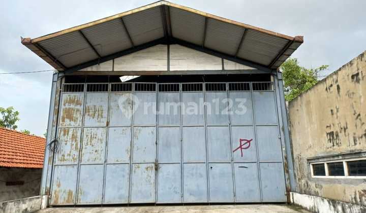 Gudang Raya Driyorejo Gresik Nol Jalan Akses Kontainer