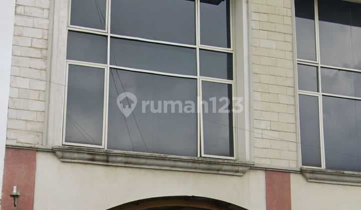 Ruko Mayjen Sungkono Facing Spikoe Main Road Livana Mie Palu