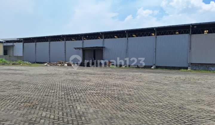 Gudang Bagus Margomulyo Indah Dekat Pelabuhan Suri Mulia Tandes
