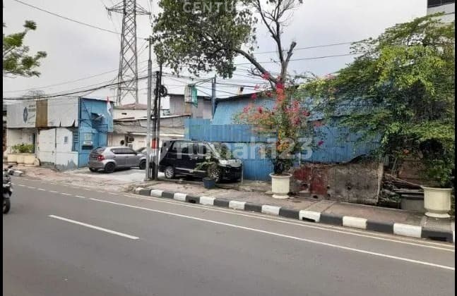 Dijual Tanah Gratis Bangunan Pinggir Jalan Utama Matraman Jak Tim