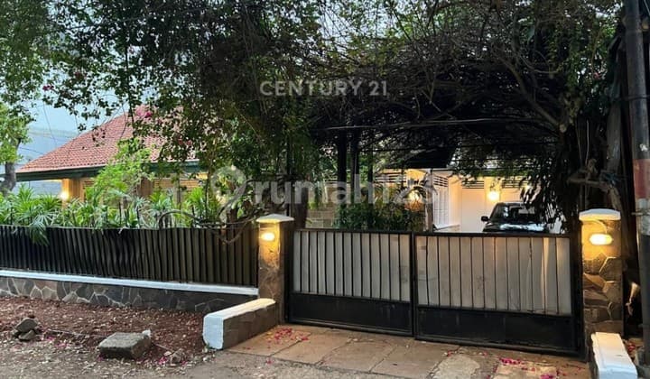 Dijual Rumah Luas Dikawasan Premium Darmawangsa Kebayoran Baru