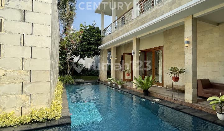 Lahan Luas, Hidup Bebas! Rumah Mewah Di Kemang Dgn Kolam Renang