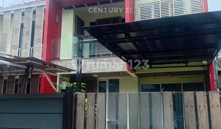 Quick Sale Ready-to-Occupy House in Taman Modern Cakung, East Jakarta