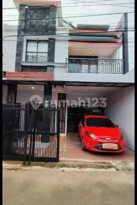 Dijual Rumah Mewah 2 Lantai Bonus Mobil Di Condet Jakarta Timur