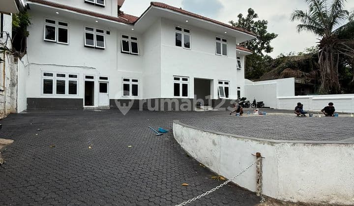 Perkantoran di Menteng 1046.0 m² Unfurnished