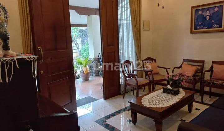 Rumah Di Lokasi Perumahaan