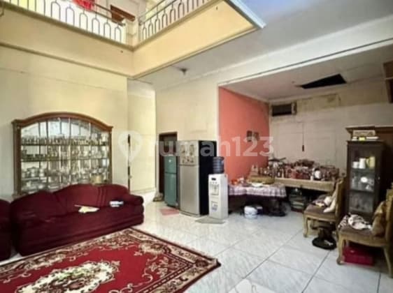 Nice House with SHM in Radio Dalam, North Facing, Best Deal 17.5 Billion.