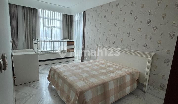 For Sale Essence Darmawangsa Apartment 4 Bedrooms, Good Condition