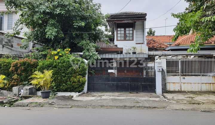 Dijual Rumah Strategis bisa untuk Usaha di Daerah Jl.cawang Baru Tengah, Jak-Tim