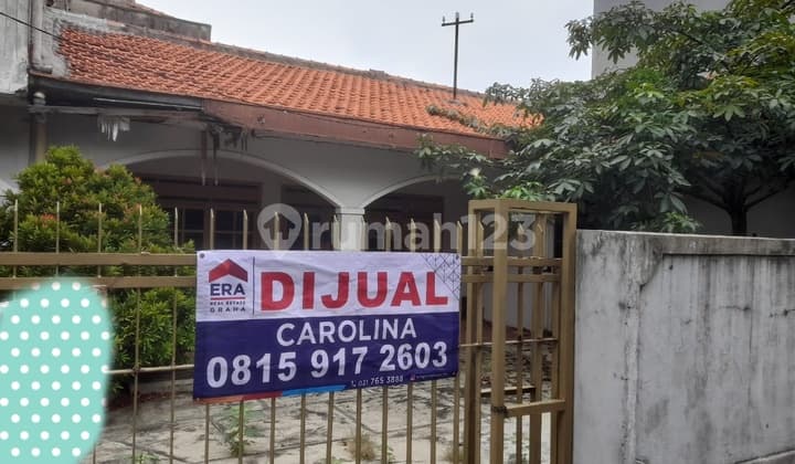 Old House with Land Calculation in Fatmawati, South Jakarta