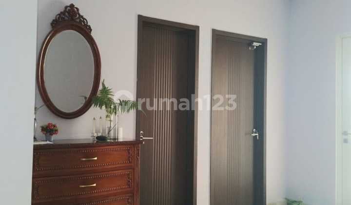 Rumah Cantik di Serenia Hills Lebak Bulus