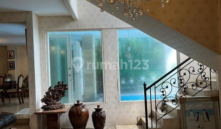 Rumah Mewah Dalam Kompleks Dg Swiming Pool Di Lebak Bulus