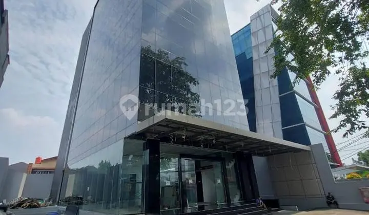 Gedung Kantor, Bangunan Baru, Dekat Ke Tb. Simatupang Jak-sel