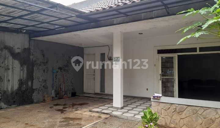 Rumah 1 Lantai, Terawat Dan Siap Huni