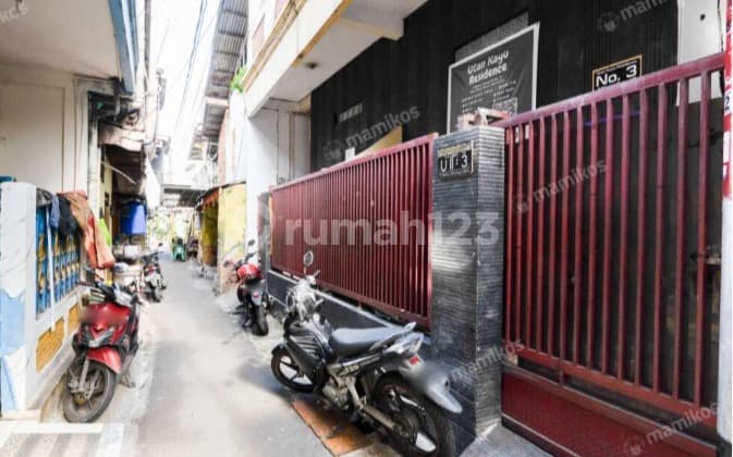 Butuh Uang Cepat!! Rumah Kost 13 Kamar Dekat Unj