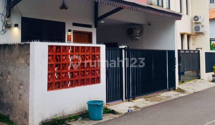 Blessings!! Ready-to-Occupy House in Poltangan, South Jakarta