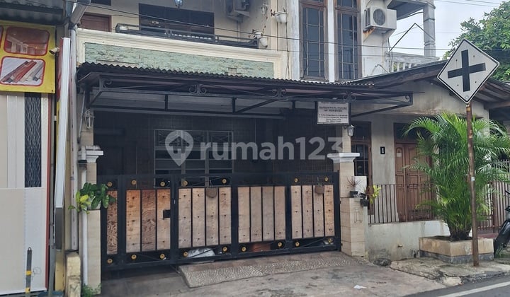 Rumah Komersial Untuk Usaha Di Matraman