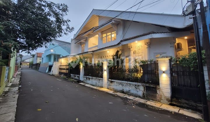Rumah Komplek Furnished Dekat LRT Jatibening