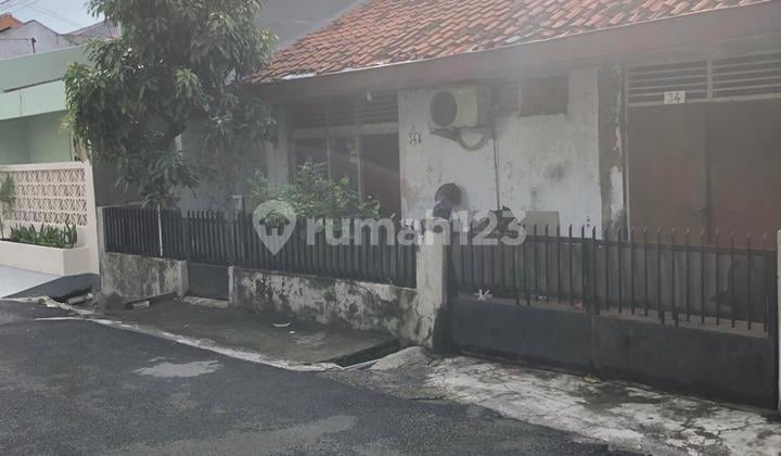Rumah Tua Dalam Komplek Dekat Arion Mal Rawamangun
