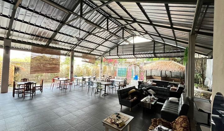 Villa Plus Cafe Business Space in Ciawi Bitungsari