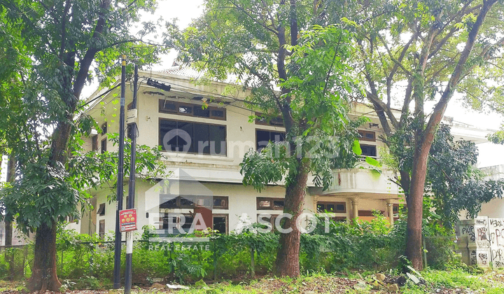 Rumah Hook Lokasi Prime Jalan Kolonel Mas Kadiran, Medan Polonia