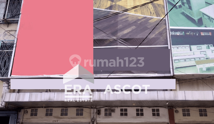 Ruko Gandeng 3 Unit Inti Kota Jalan Gatot Subroto, Medan Petisah