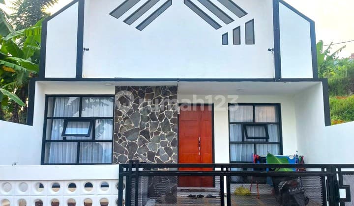 Rumah Baru 1 Lantai di Jatihandap Cimeunyan Cicaheum Bandung SHM