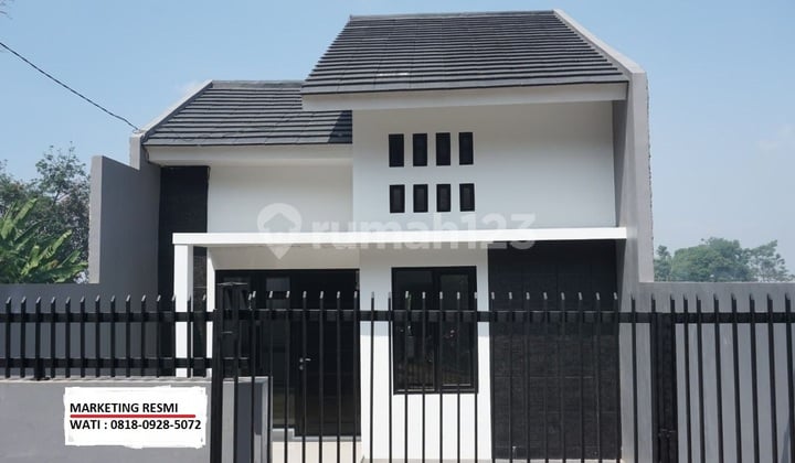 New Single-Story House in Jatihandap, Cimeunyan, Cicaheum, Bandung with Freehold Title