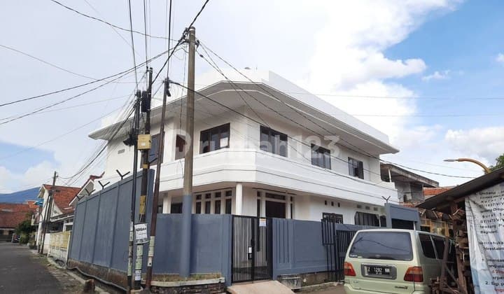 Rumah Komersil 2,5 Lantai Di Panyileukan Bandung Dekat Polda Jabar