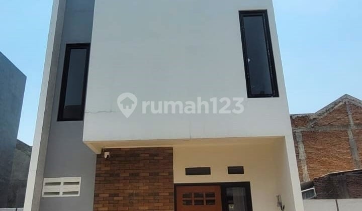 Rumah 2 Lantai Dekat Kampus Al Islam Cisaranten Arcamanik Bandung