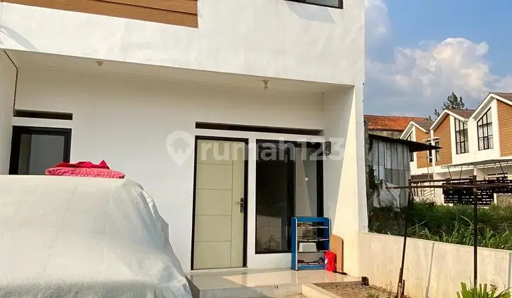 Rumah Minimalis 2 Lantai 500 Jutaan Deket Sindanglaya Bandung SHM