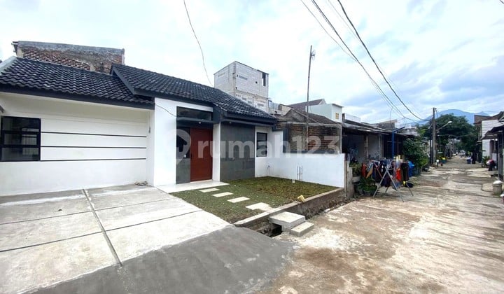 Rumah Bagus Siap Huni Komplek Permata Biru Cibiru Cinunuk Bandung