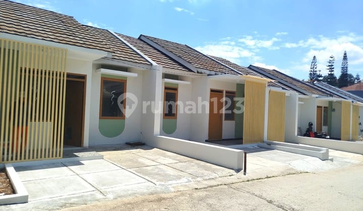 Rumah Siap Huni Di Mainroad Ciluncat Banjaran Soreang Bandung KPR