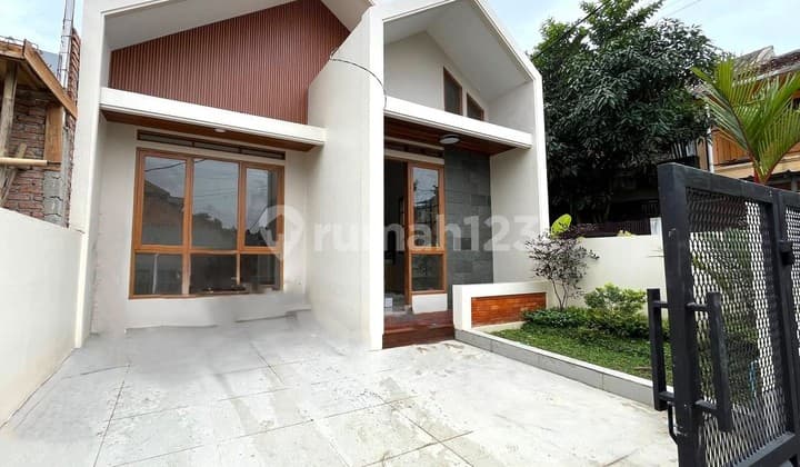 Rumah Siap Huni Scandinavian di Komplek Pilar Biru Cibiru Bandung