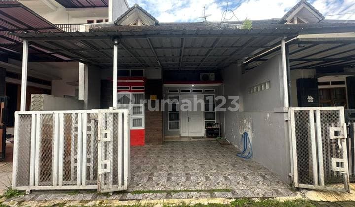 Rumah Bagus Komplek Cijaura di Margacinta Dekat Buah Batu Bandung