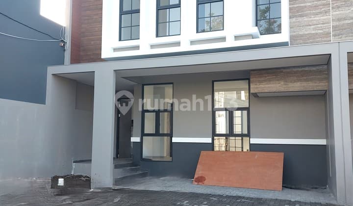 Rumah Baru Siap Huni Setiabudi Regency Sayap Bandung Utara SHM