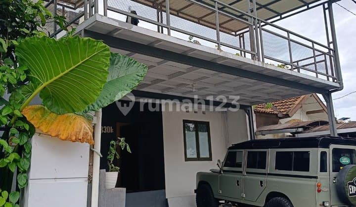 Modern Tropical House in Setiabudi Isola Complex, Bandung, with Freehold Certificate (SHM)