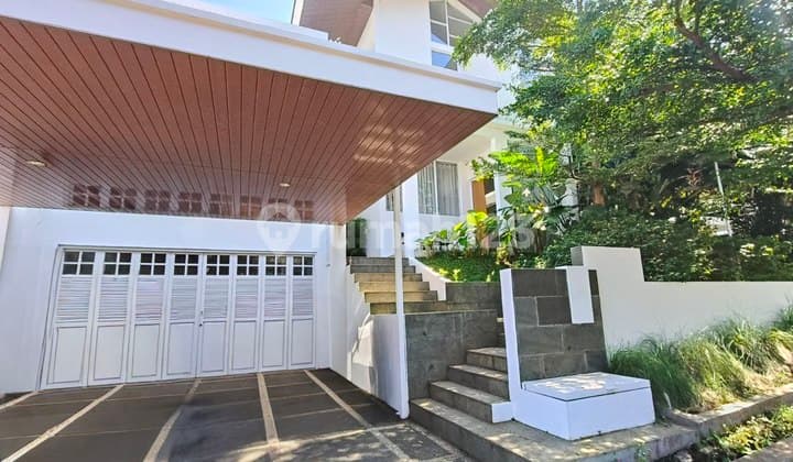 Rumah Villa Mewah Kolam Renang Di Dago Pakar Juanda Bandung Utara