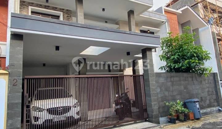 Rumah Mewah Furnished Pasirluyu Regol Sayap Bubat Kota Bandung