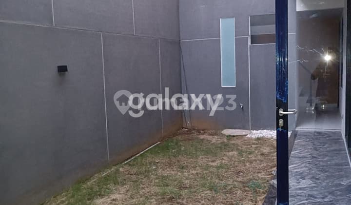 New House di Kertajaya Komplek Eite, Aman , Bebas Banjir , Selangkah ke Gm