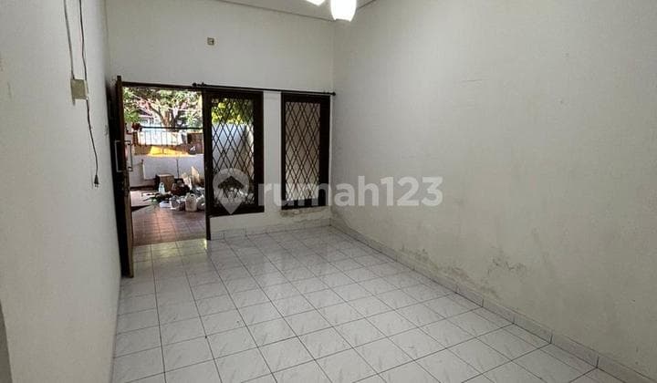 Dijual Rumah Depan Taman Kalideres Jakarta Barat