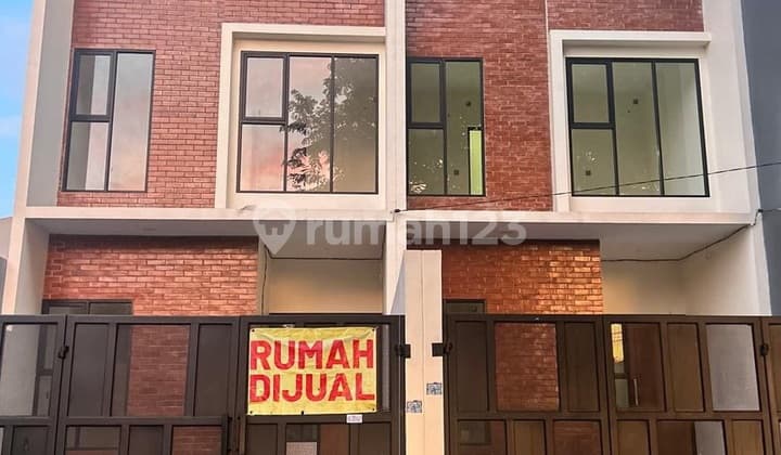 Dijual Rumah Modern 2 Lt Siap Huni April 2024 Meruya Utara