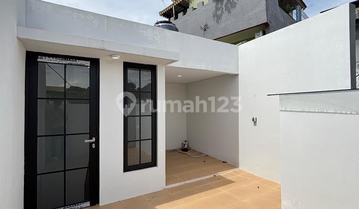 Rumah Plus Rooftop Srengseng Jagakarsa Jaksel